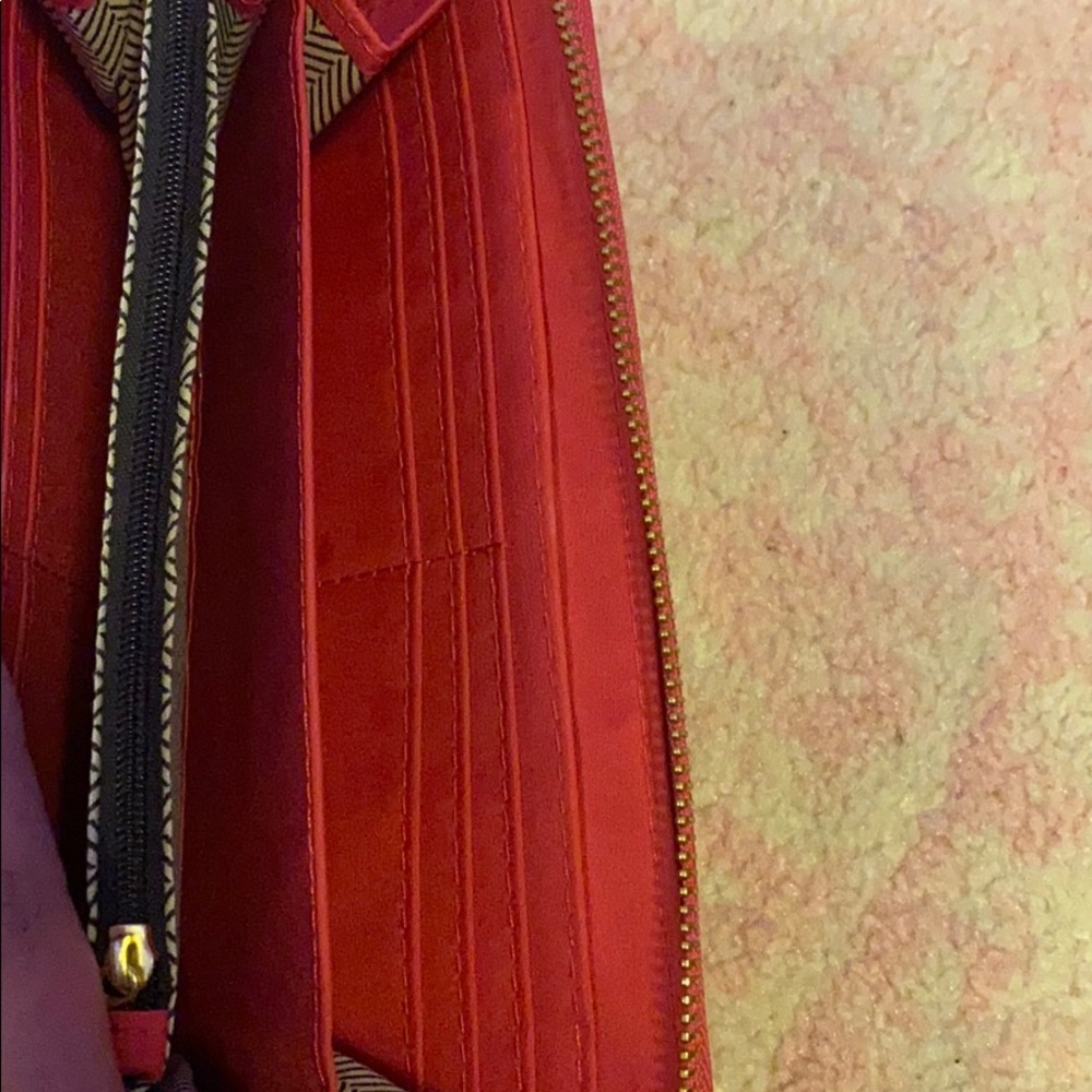 Pink Wallet - Picture 4 of 7